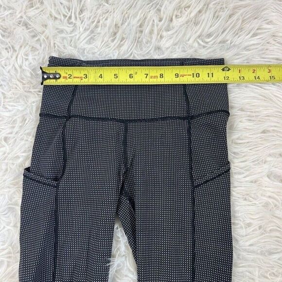Lululemon Women's Leggings Wunder Polka Dot Size 4 Activewear Black & Grey - Picture 5 of 12